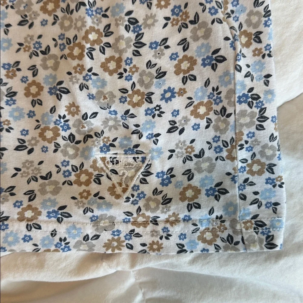 Guess Floral Tee - Picture 2 of 2